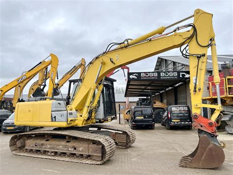 New Holland Kobelco E B Excavator Boss Machinery