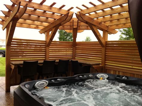 30+ Hot Tub Pergola Privacy – HomeDecorish