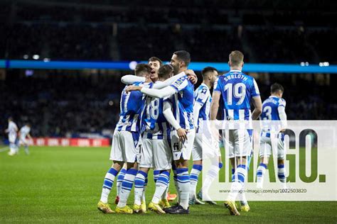 Real Sociedad Vs Rcd Mallorca Copa Del Rey Robert Navarro And Players