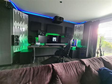 Living room turned into home theater/studio : r/hometheater