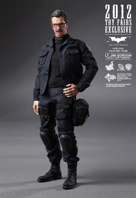 Toyhaven Hot Toys Toy Fairs Exclusive The Dark Knight 1 6th Scale Lt Jim Gordon 12
