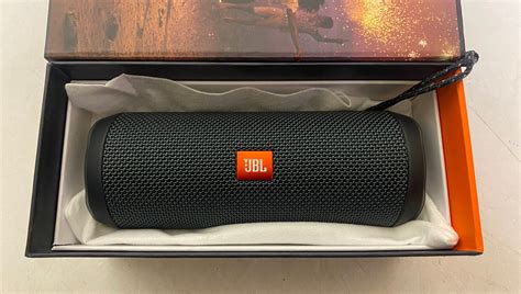 JBL FLIP ESSENTIAL 2 PORTABLE BLUETOOTH WIRELESS SPEAKER RECHARGEABLE