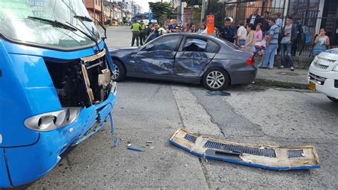 Accidente De Tránsito En Manizales Dejó 4 Personas Lesionadas Rcn Radio