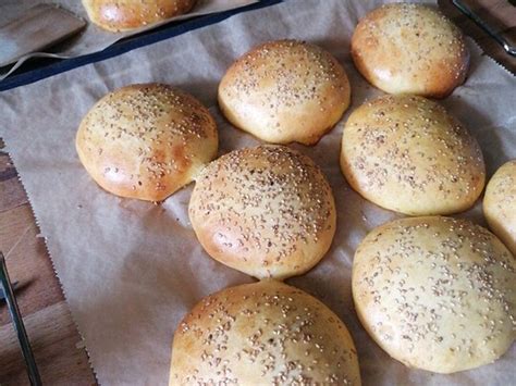 Fluffige Burger Buns Aus Dinkelmehl Von Zorhan Chefkoch