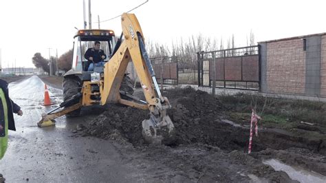 Tras El Corte Comienza A Normalizarse El Servicio De Agua En Roca