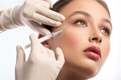 Botox Usunie Zmarszczki Z Czoła I Kurze łapki Na Czym Polega Zabieg