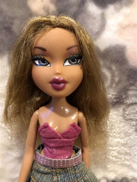 Bratz Step Out Yasmin Original Clothing Th Anniversary Ebay