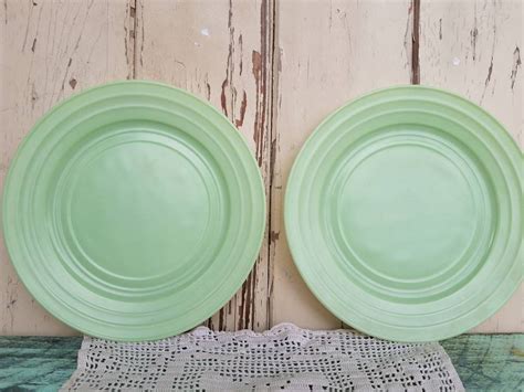 Vintage Mint Green Glass Dinner Plates Mid Century Set Of 2 Etsy Mint Green Decor Green