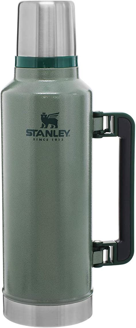 Stanley Classic Legendary Vacuum Insulated 2qt Bottle Hammertone Green