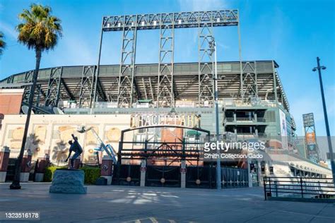 Oracle Park Stadium Photos And Premium High Res Pictures Getty Images