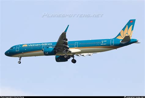 VN A618 Vietnam Airlines Airbus A321 272N Photo By Charlie Chang ID