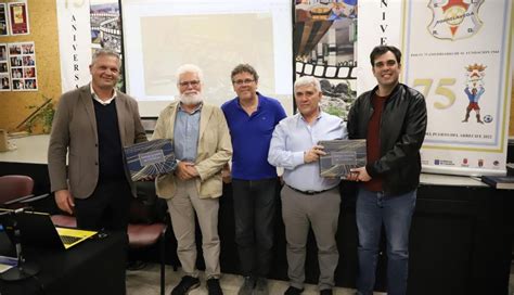 El Torrelavega Acoge La Presentaci N Del Libro Embarcaciones De