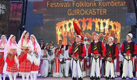 Nis Sot Festivali Folklorik Rama Ndan Pamje Nga Atmosfera N