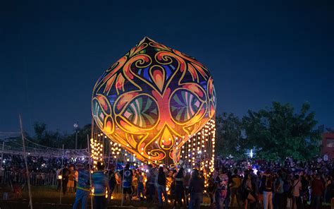 Festival Internacional del Globo de Papel Vuela San Andrés México