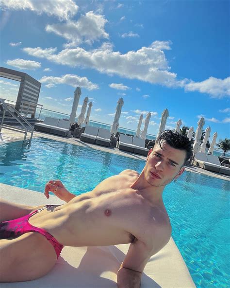 Any Gay Bi Male Models That We Should Stan Page LPSG