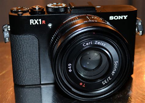 Sony Cyber-shot RX1R II Vs RX1 Vs RX1R Comparison | ePHOTOzine