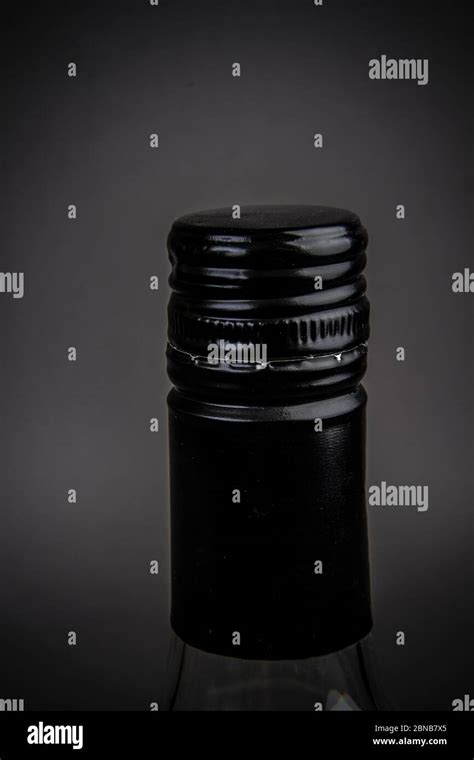 Screw Top Wine Bottle Stuck At Toby Kunkle Blog