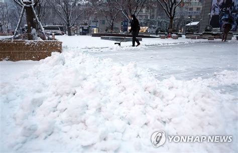 首爾降雪 韓聯社