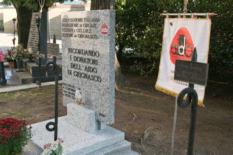 Aido Grignasco Dedica Un Monumento Ai Donatori Le Foto