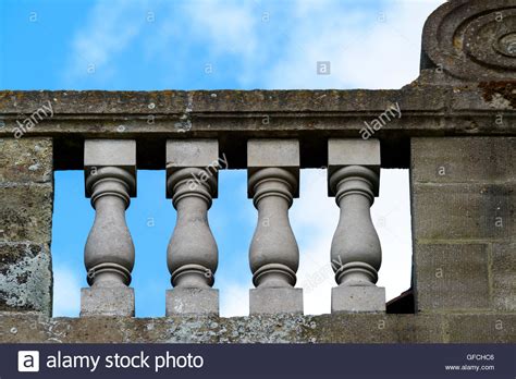 Stone Balustrade Stock Photos & Stone Balustrade Stock Images - Alamy