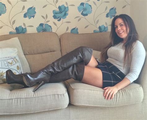 Milfs Gilfs Wearing Boots No Porn Pictures Xxx Photos Sex Images Pictoa