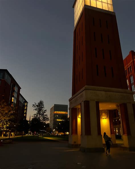 Caprice Gabriella (@capricemenelle) • Instagram photos and videos