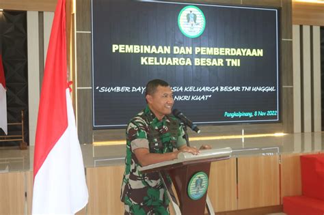 Korem Gaya Beri Pembinaan Dan Pemberdayaan Keluarga Besar Tni