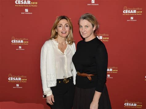 Photo Julie Gayet Et Nadia Turincev D Ner Des Producteurs Pour Les