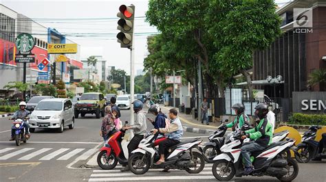 4 Lampu Merah Terlama Di Indonesia Bisa Menunggu Sambil Ngemil Hot