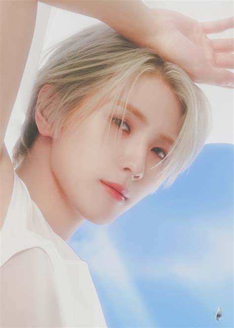 CIX Album Pre-order CIX 8th Mini Album - GO Chapter 1 : GO Together