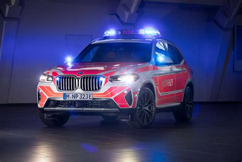 Notarzt Fahrzeug BMW X3 XDrive30e 06 2022