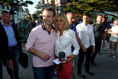 Brigitte Et Emmanuel Macron 10 Ans De Mariage De L Ombre A La Lumiere ...