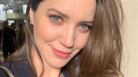 Nathalia Dill está grávida do seu primeiro filho