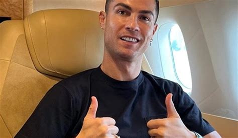 Cristiano Ronaldo Mostra Novo Rel Gio De Luxo Custa Mil Euros E