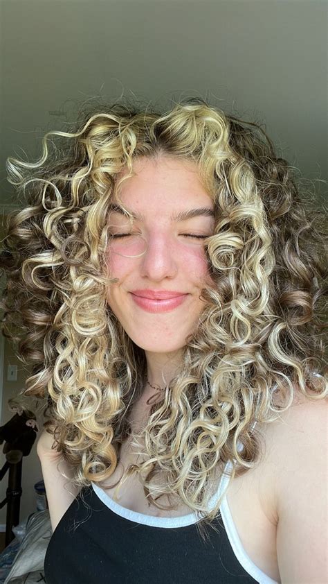 Curl Inspo Curly Hair Inspiration Hair Inspiration Hair Cuts