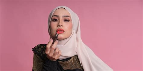 4 Langkah Membuat Bibir Terlihat Lebih Tebal Dan Kenyal