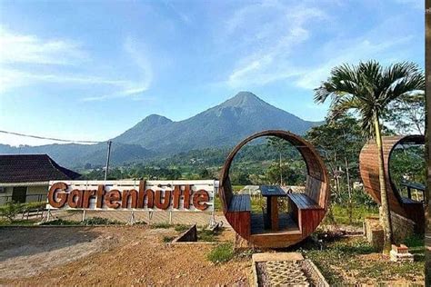 Cafe Terhitz Di Trawas Tempat Nongkrong Asik Dan Nikmati Pemandangan