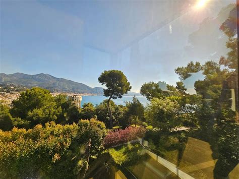 Luxuriöse 5 Schlafzimmer Villa zu verkaufen in Roquebrune Cap Martin