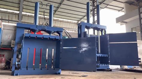 Mild Steel Fabricated 10 Hp Single Box Double Cylinder Baling Machine