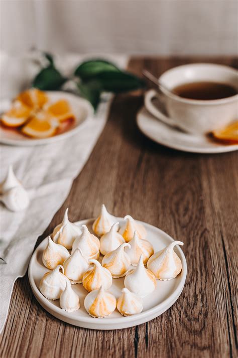 Meringues Kisses Les Petites Meringues