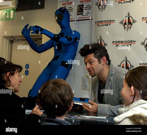 Andy Serkis Qui Joue Le R Le De Gollum Dans Seigneur Des Anneaux Lors