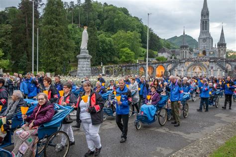 Glise Catholique Fribourg Ans Du P Lerinage De Lourdes