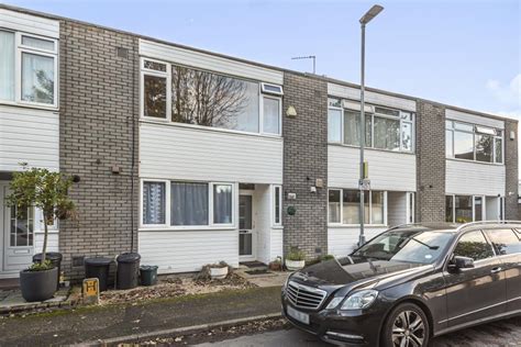 northwood london ha  bed terraced house