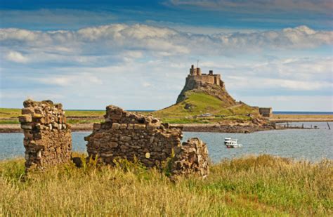 Lindisfarne Castle Pictures | Download Free Images on Unsplash