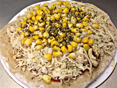 Pizza Integral De Frango Desfiado E Milho Vipfood