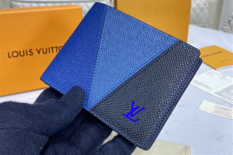 Louis Vuitton M60895 LV Multiple Wallet In Blue Monochrome Taiga