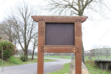 Infotafel Aus Holz Stock Photo Adobe Stock