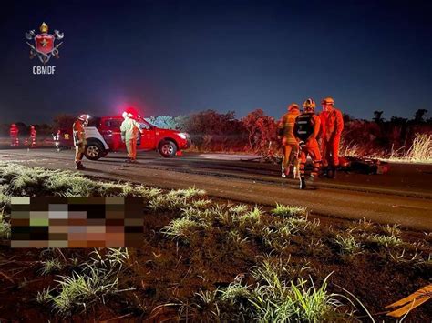 Motociclista De Anos Morre Ao Bater Em Poste Na Df Metr Poles