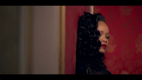 Shakira & Rihanna: “Can’t Remember to Forget You” Video Premiere | Fab ...