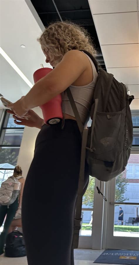 Fit College Pawg Stuck Up College Blonde Waiting For Her Starbucks